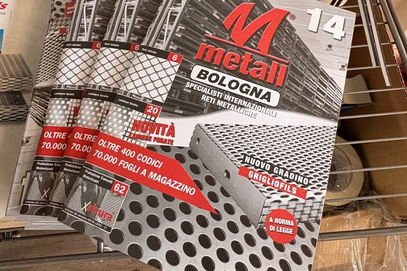 Campioni di lamiere forate nel nostro showroom